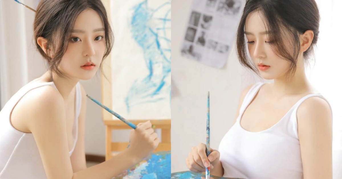 气质正妹「王嘉丽suki」画画时胸型超明显，白色小背心“乳量好凶”！插图