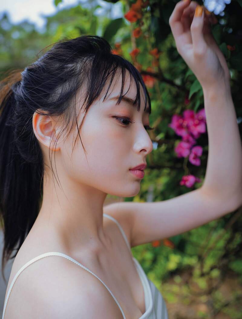 NMB48毕业偶像《梅山恋和》首次的杂志写真比基尼照初曝光插图