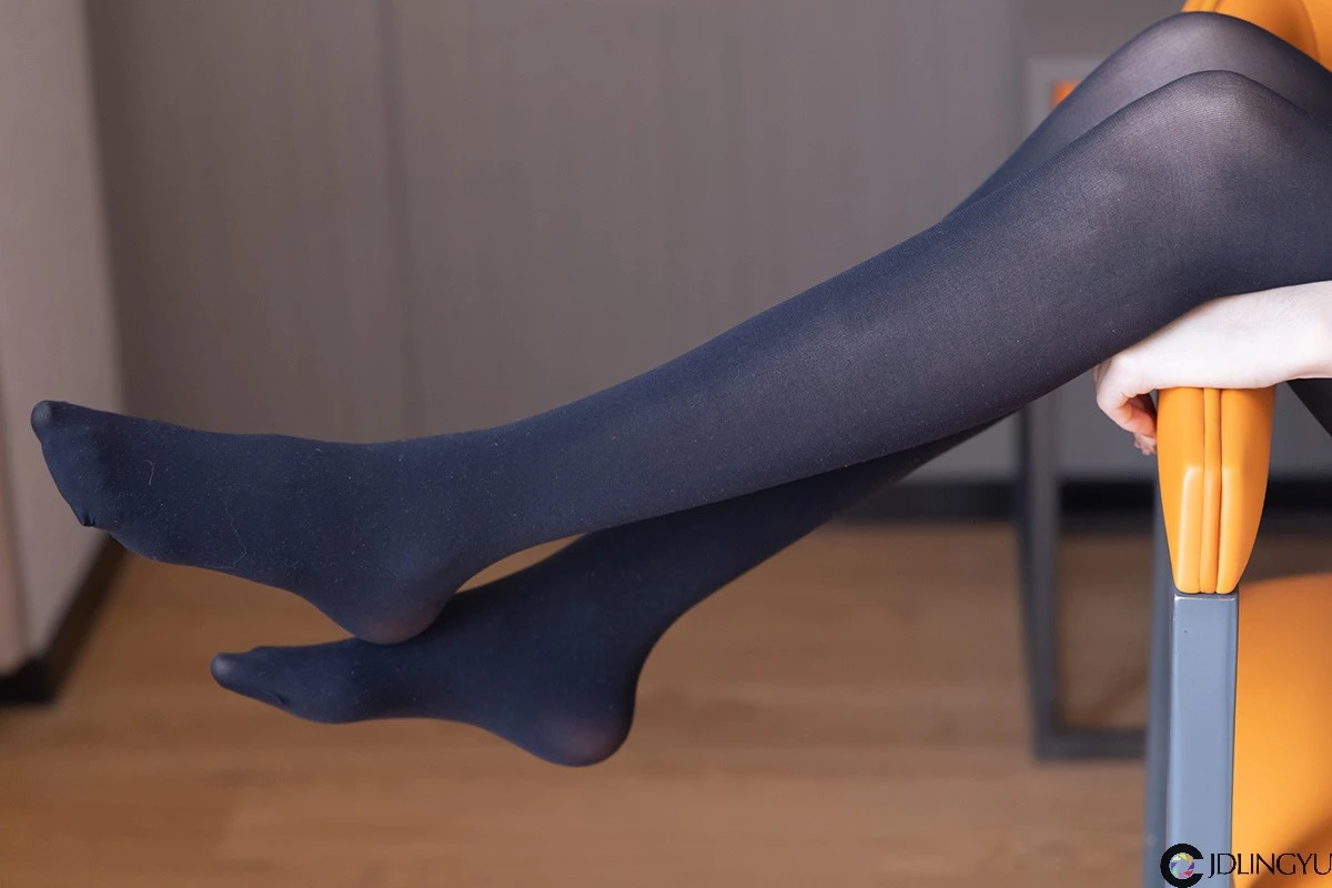 [BoBoSocks袜啵啵] No.064 稚予-平底鞋、厚黑丝