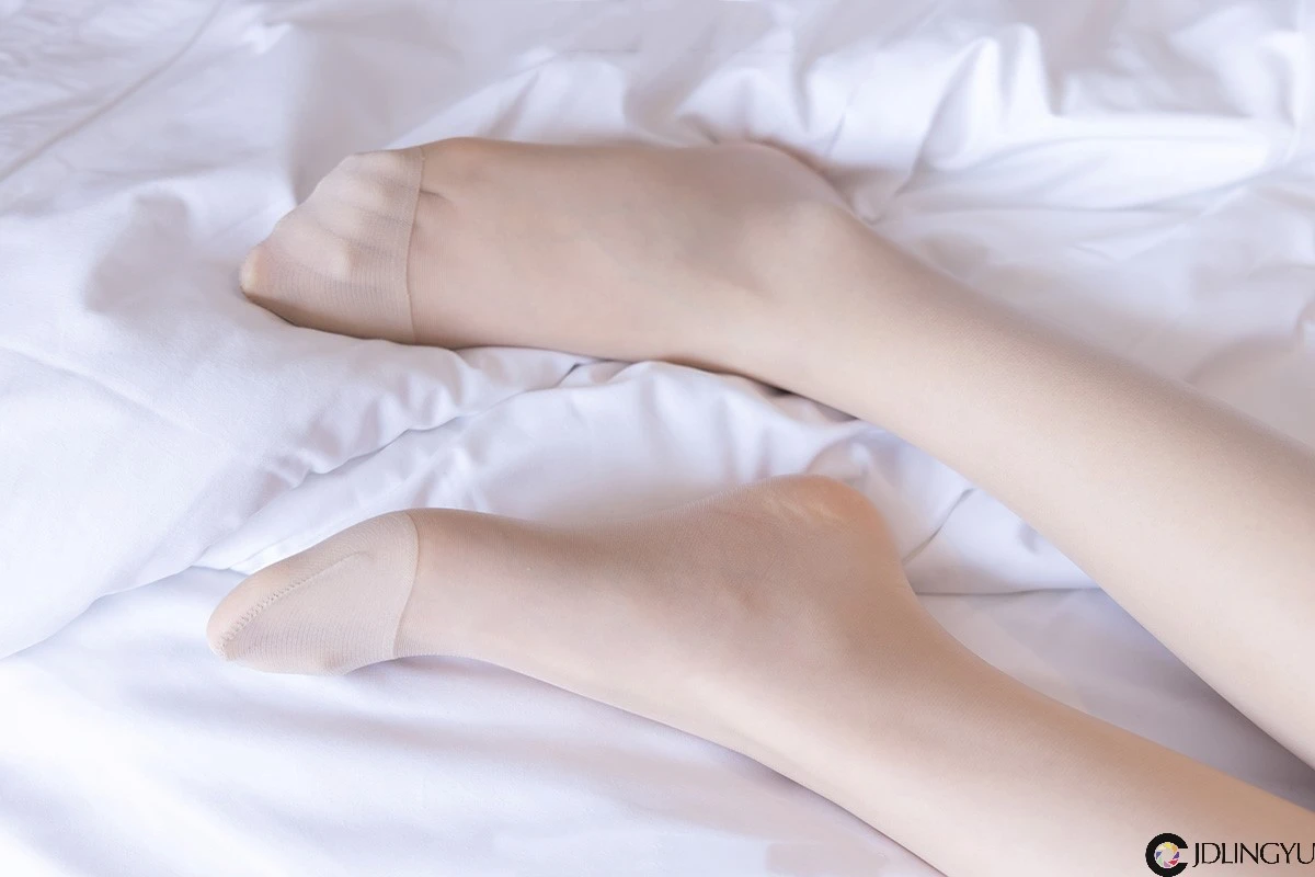 [BoBoSocks袜啵啵] No.082 小甜豆-旗袍、皮底鞋、高跟鞋、肉丝、灰丝