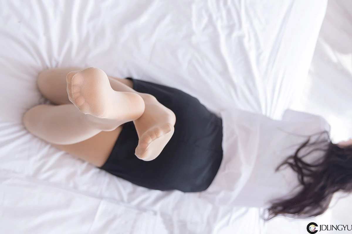 [BoBoSocks袜啵啵] No.071 涵涵-OL制服、高跟鞋、肉丝