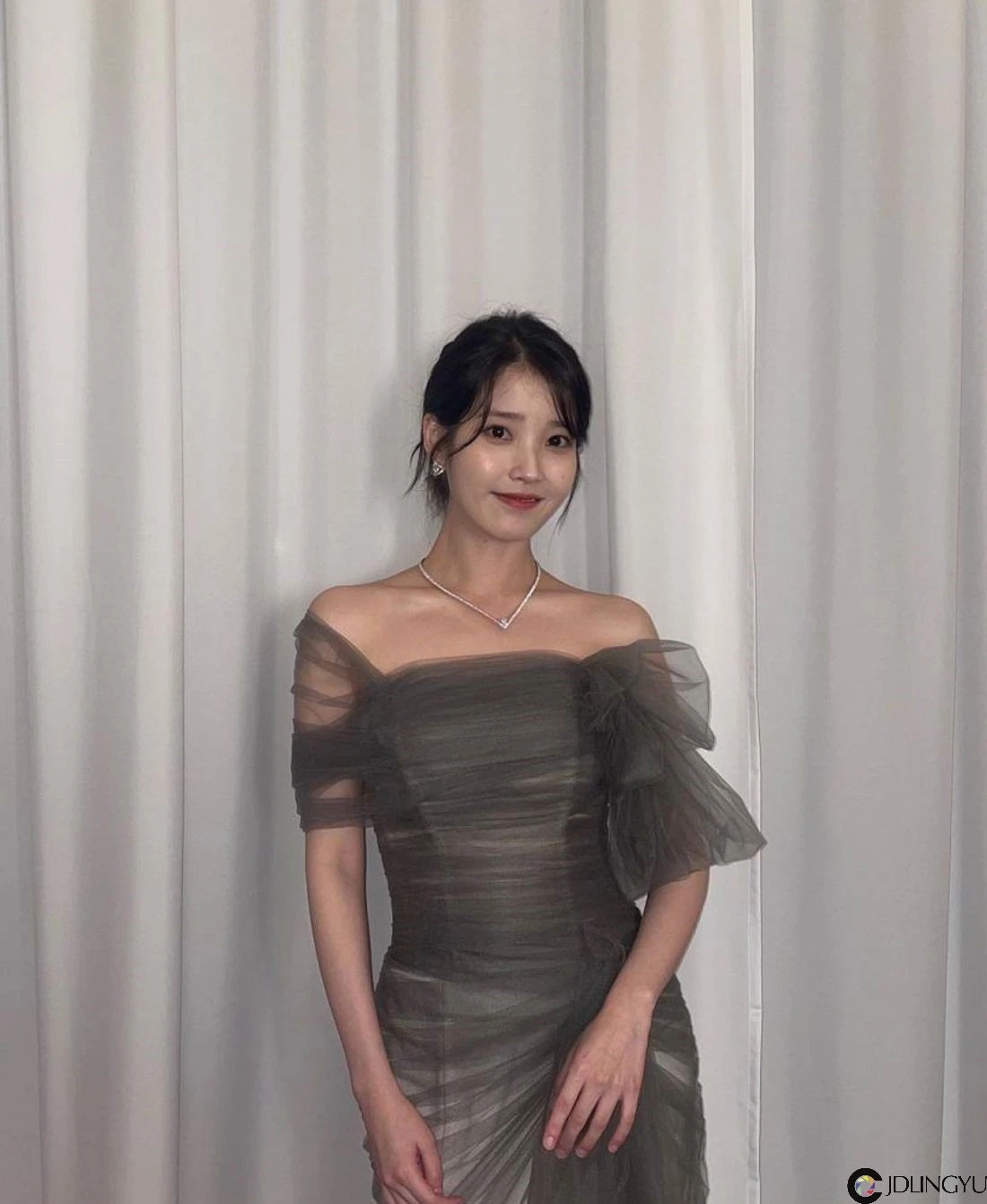 出道14年只对他认爱!盘点IU历年6任绯闻男友,李准基、金秀贤都擦出火花!