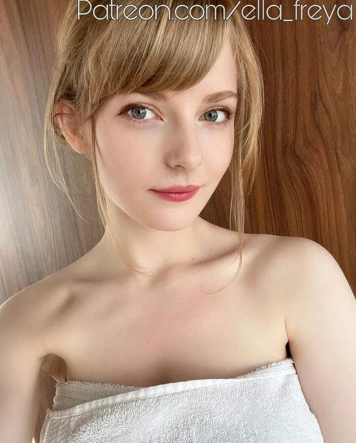 恶灵古堡4 重制版《艾希莉真人脸模》本人是来自荷兰的模特儿「Ella Freya」