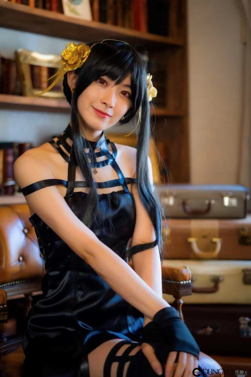 天气主播桧山沙耶美美Cos《间谍过家家 约儿》让众网友眼睛为之一亮的打扮，太美了插图2