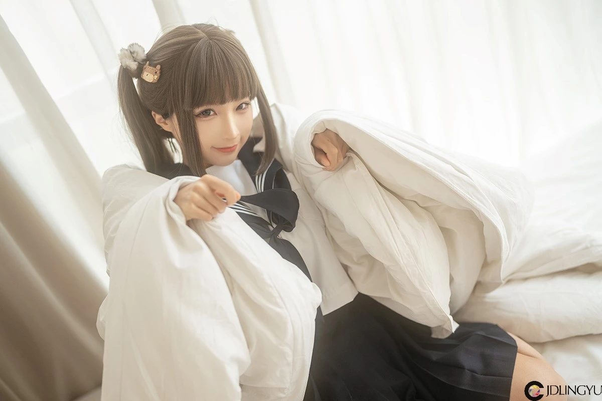 [蠢沫沫] 被窝JK