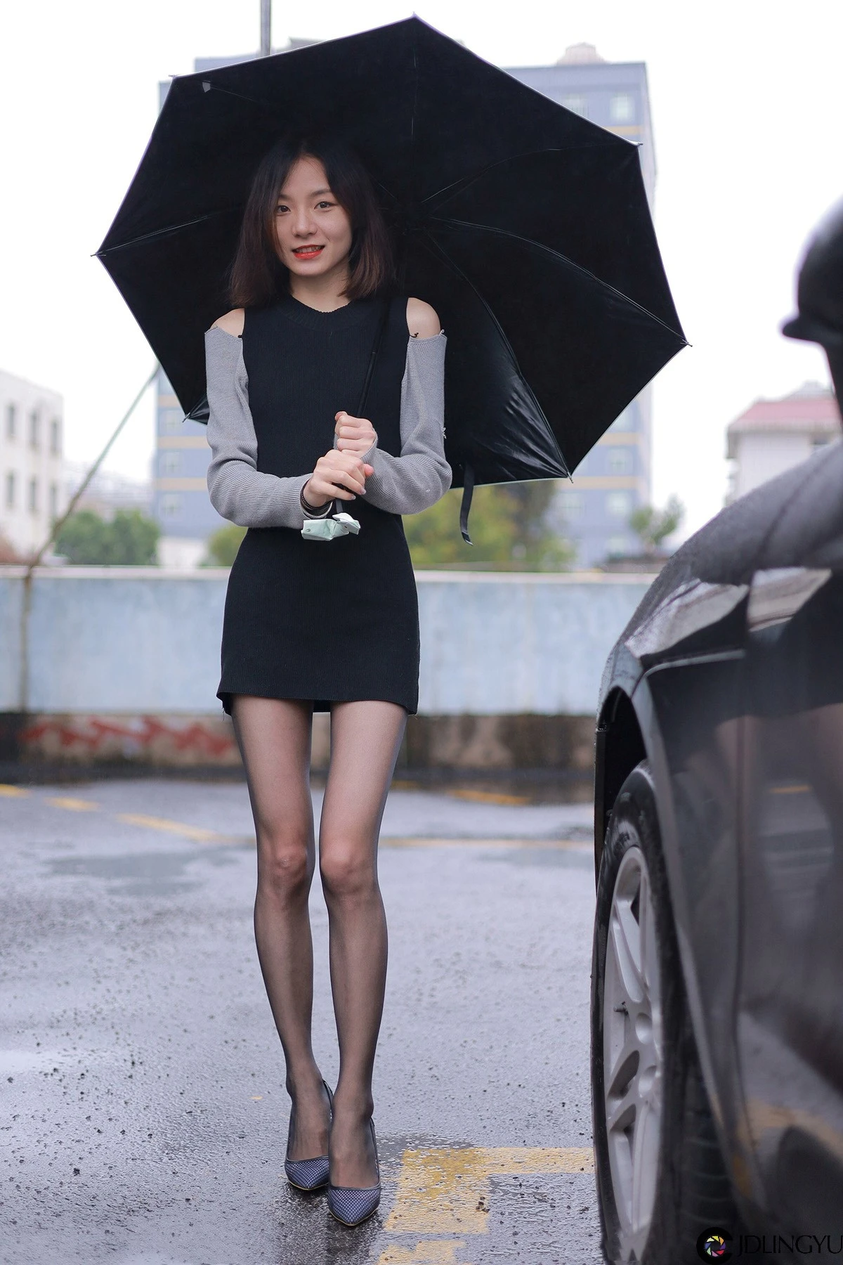 [IESS异思趣向] 模特：小六《雨中的嘿丝》