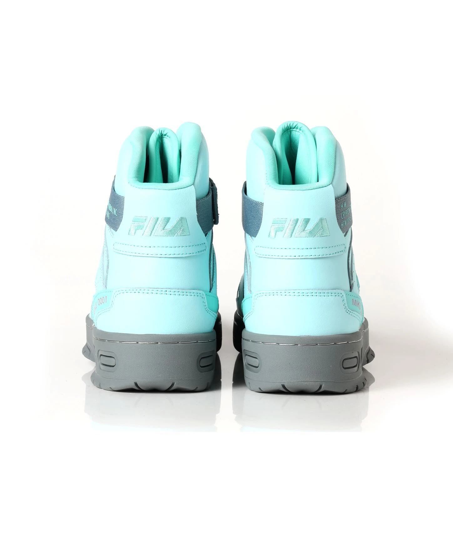 知名绘师绘制《FILAx初音未来联名运动鞋》!带回V家的动感与感动!