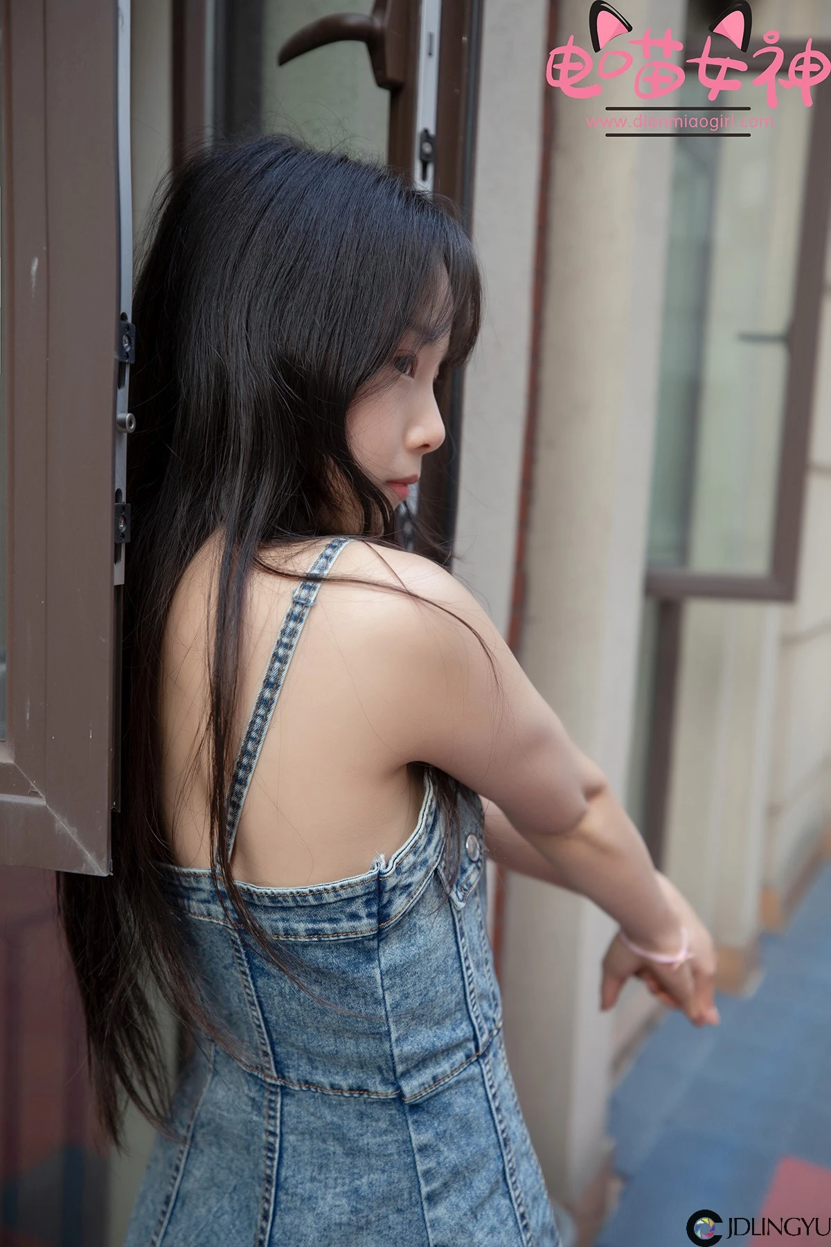 [电喵女神] 灵唯 稚嫩小白鞋