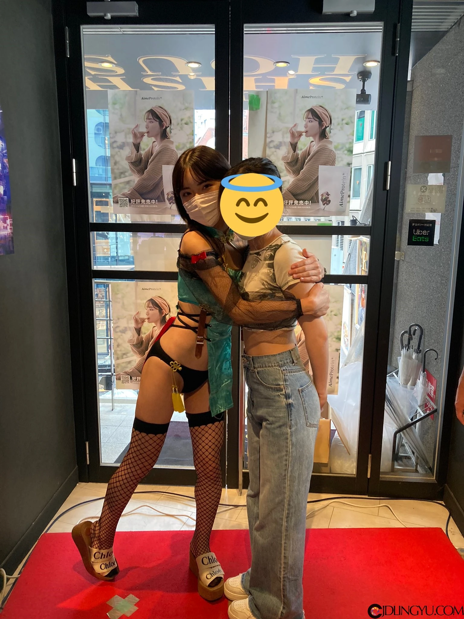 AV女友《深田咏美》举办24小时免费拥抱，粉丝表情很享受！插图12