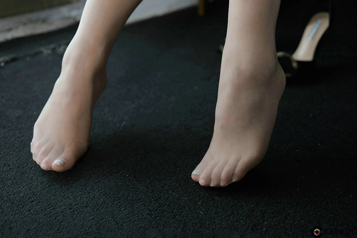 [IESS异思趣向] 模特：秋秋《妩媚旗袍》