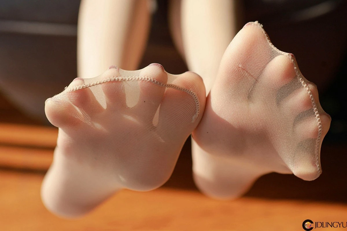 [IESS异思趣向] 模特：美子《冬日阳光浴》