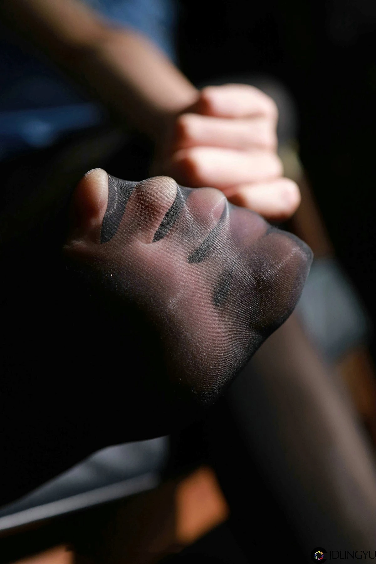 [IESS异思趣向] 模特：婉苹《暗夜里的制服》