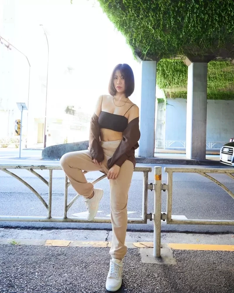 《写真偶像公开胸部X光照片》怀疑丰胸的人可以闭嘴了插图2