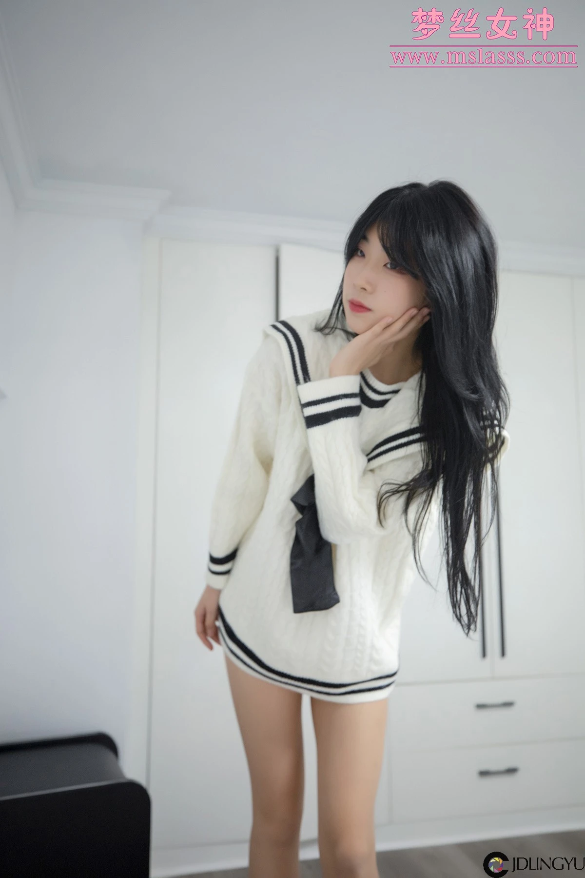 [mslass]梦丝女神 – 韩飞儿 白衣大长腿