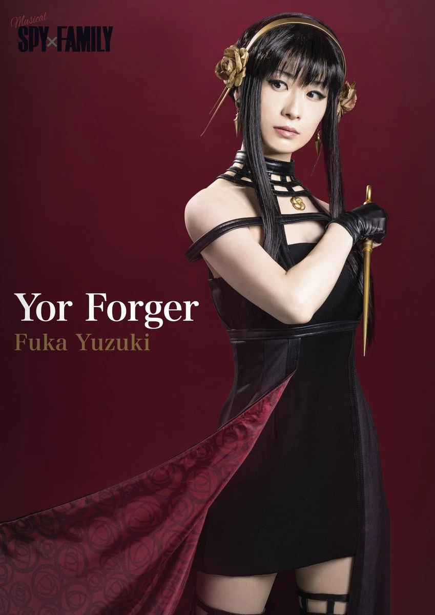 安妮亚还在选！《间谍过家家音乐剧》约儿、黄昏定装照抢先释出！