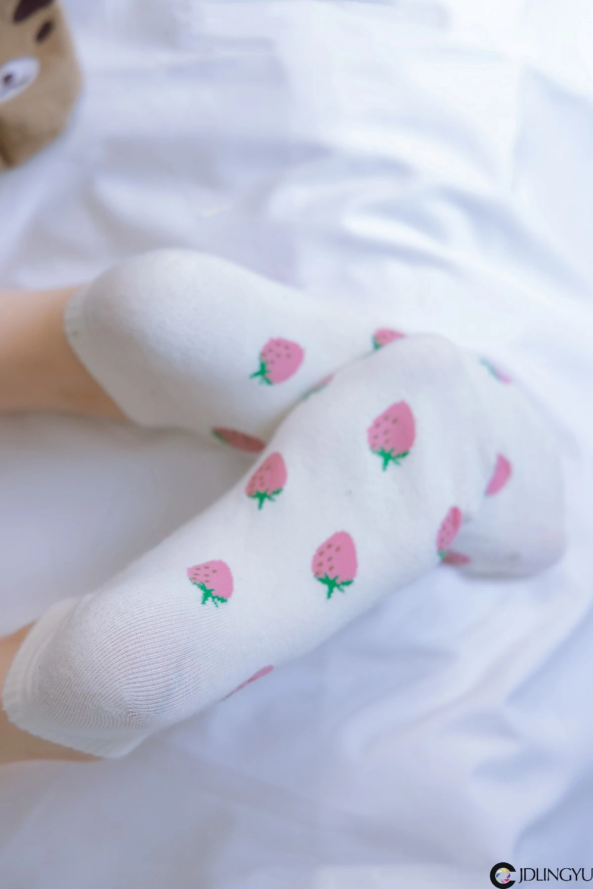 [BoBoSocks袜啵啵] No.127 稚予-麦昆板鞋、两双自然穿旧棉袜、裸足