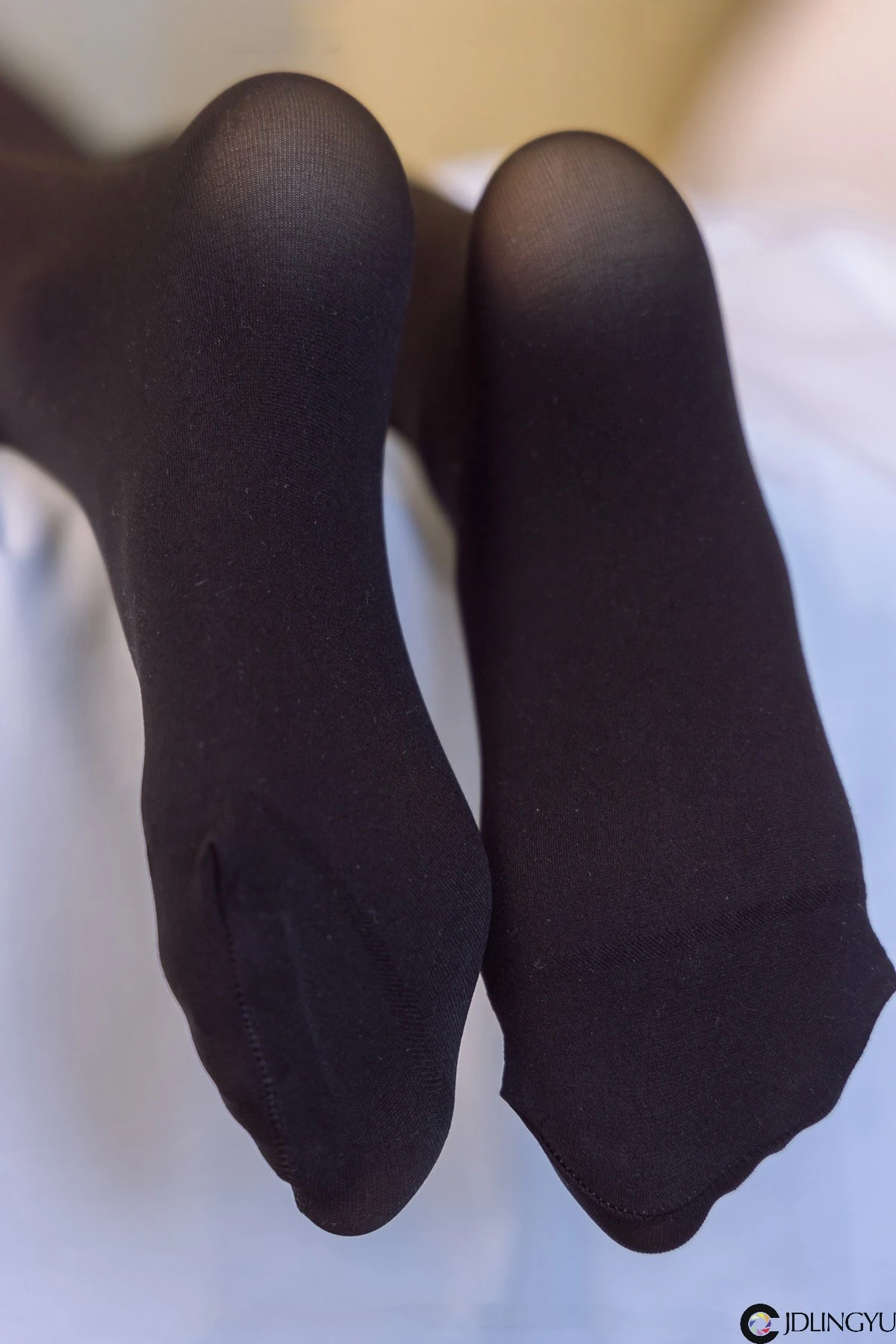 [BoBoSocks袜啵啵] No.130 稚予-两双穿脏篮球鞋、厚黑丝