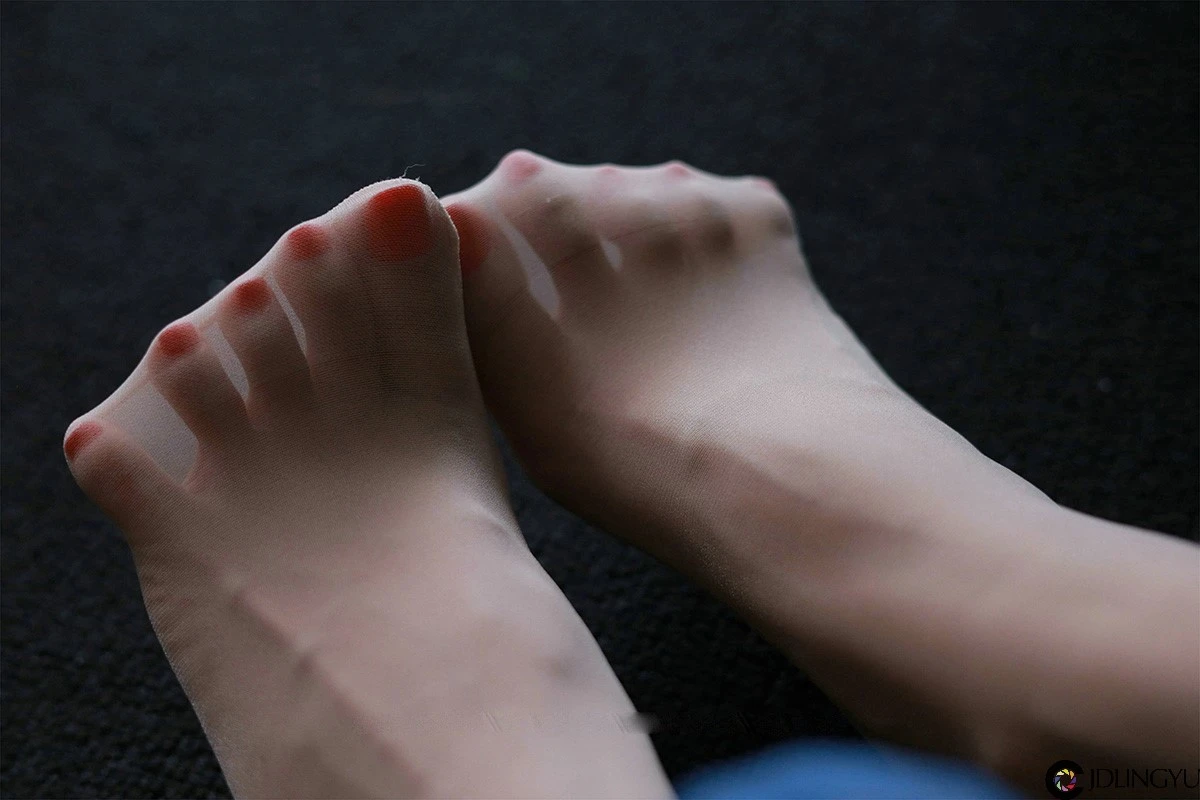 [IESS异思趣向] 模特：美子《美背库里丝》