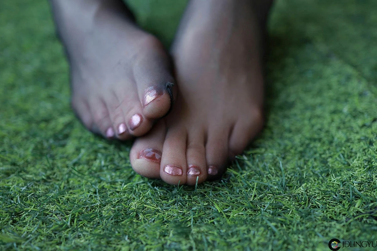 [IESS异思趣向] 模特：小七《可爱又性感》