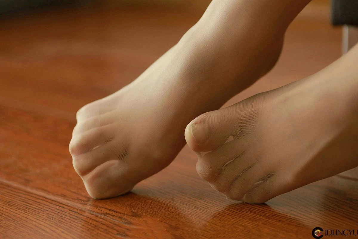 [IESS异思趣向] 模特：小婕《花样旗袍》