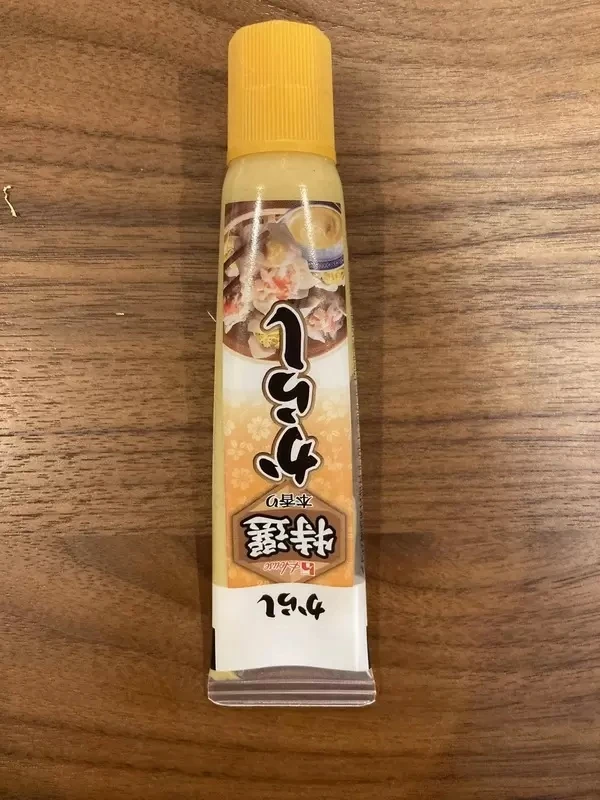 AI绘图《让电脑把调味料拟人化的结果》蜜大腿出现机率超高，感觉电脑抓人类性癖已经越来越会咯