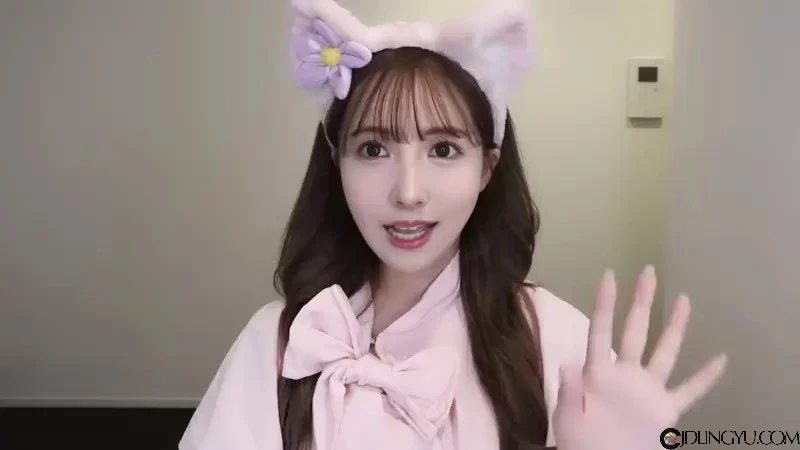 《三上悠亚GRWM视频》去迪士尼乐园前的准备过程，一开始就直接从素颜化妆给你看插图1