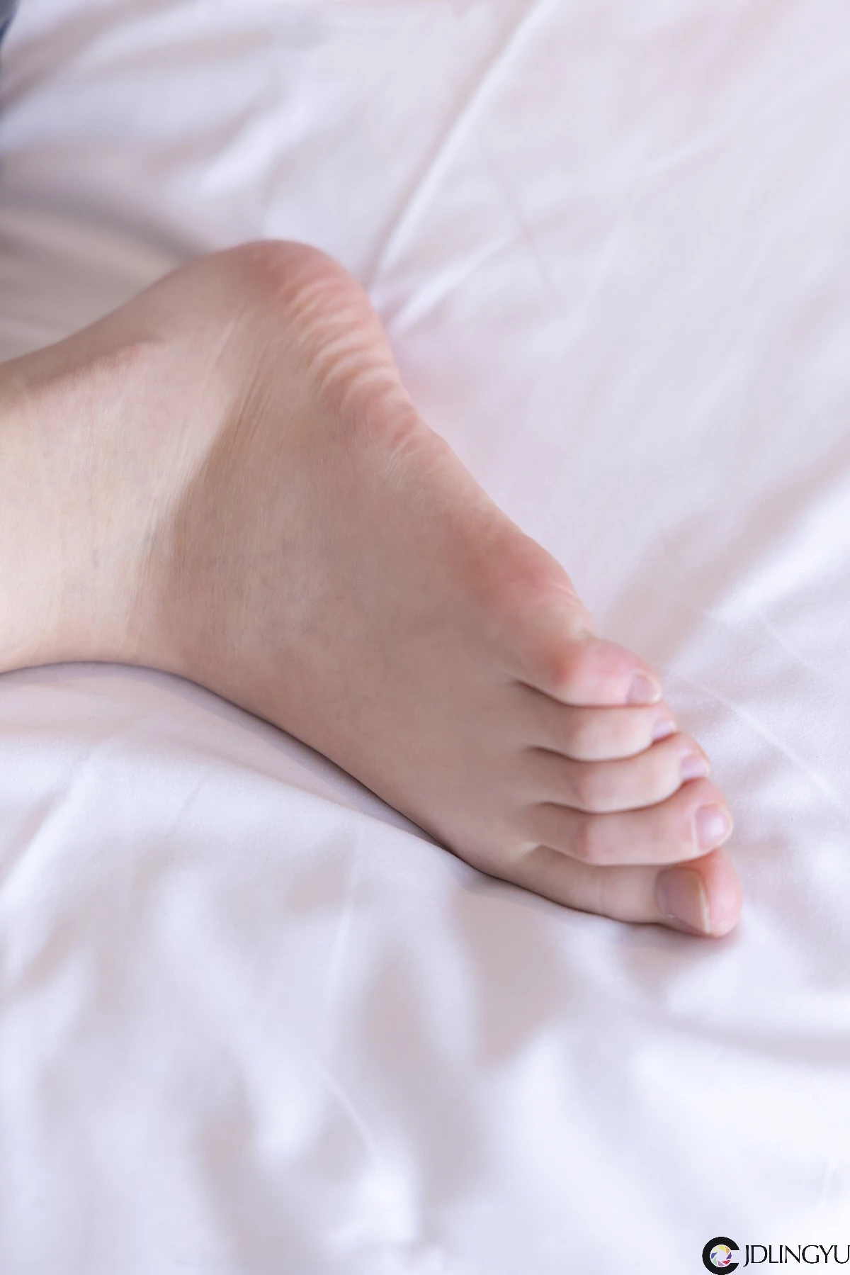 [BoBoSocks袜啵啵] No.136 小甜豆-高跟长靴、白棉袜、裸足