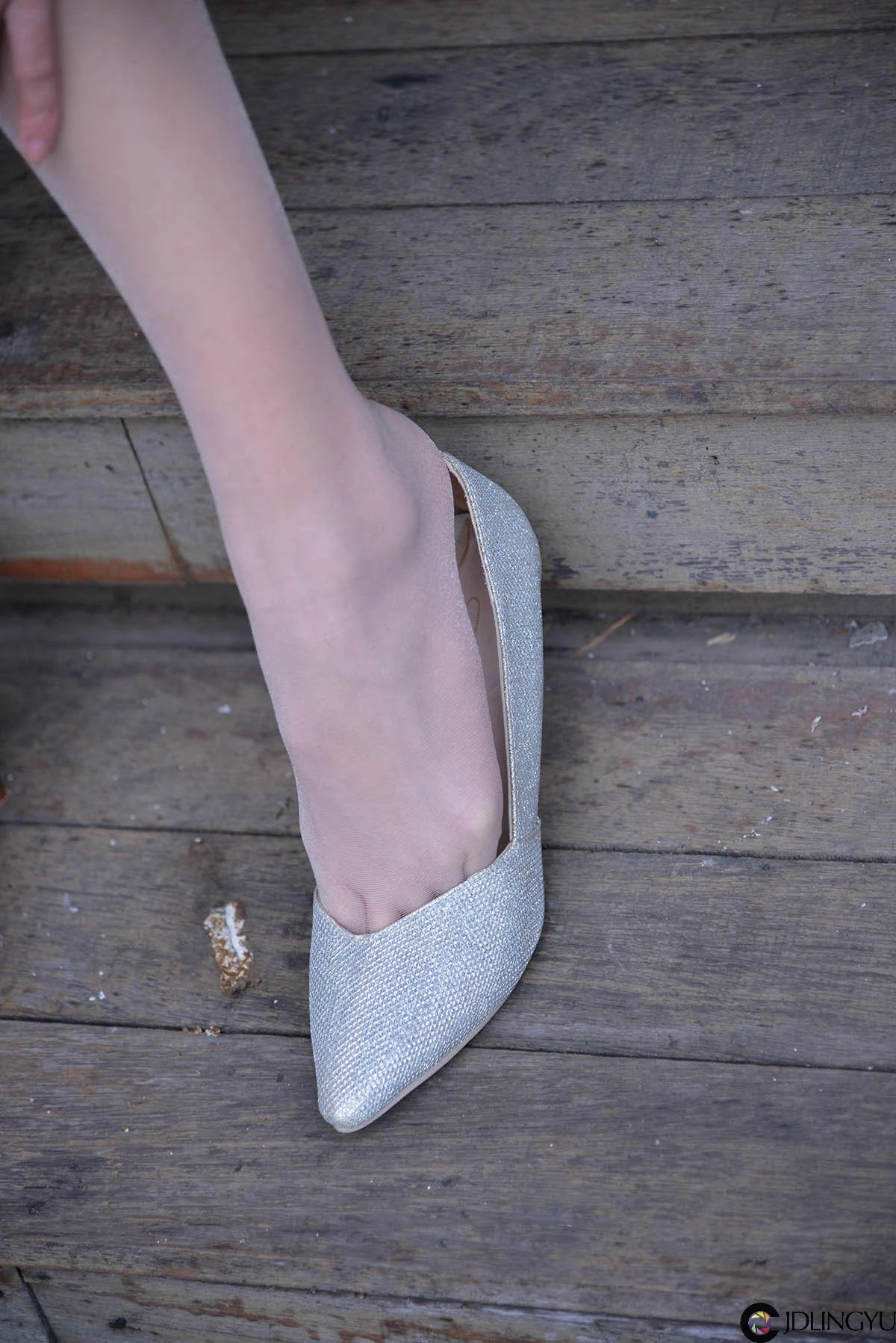 [IESS异思趣向] 模特：潇潇《楼梯上的黑色绑带》