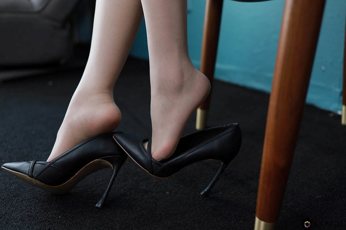 [IESS异思趣向] 模特：小七《甜辣女孩》