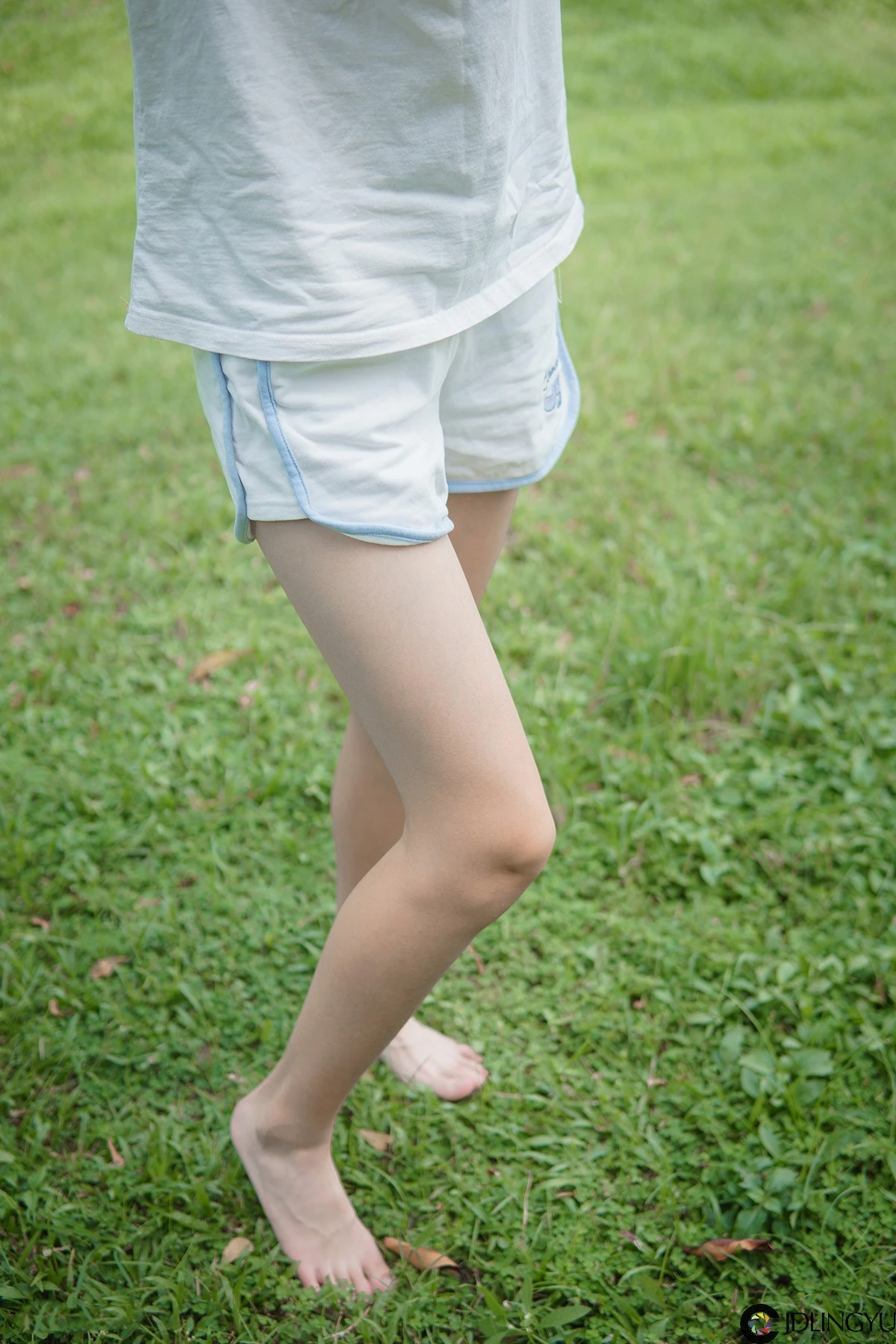 [Limerence原创] SHQ素人学生 大耳狗真理裤公园玩耍