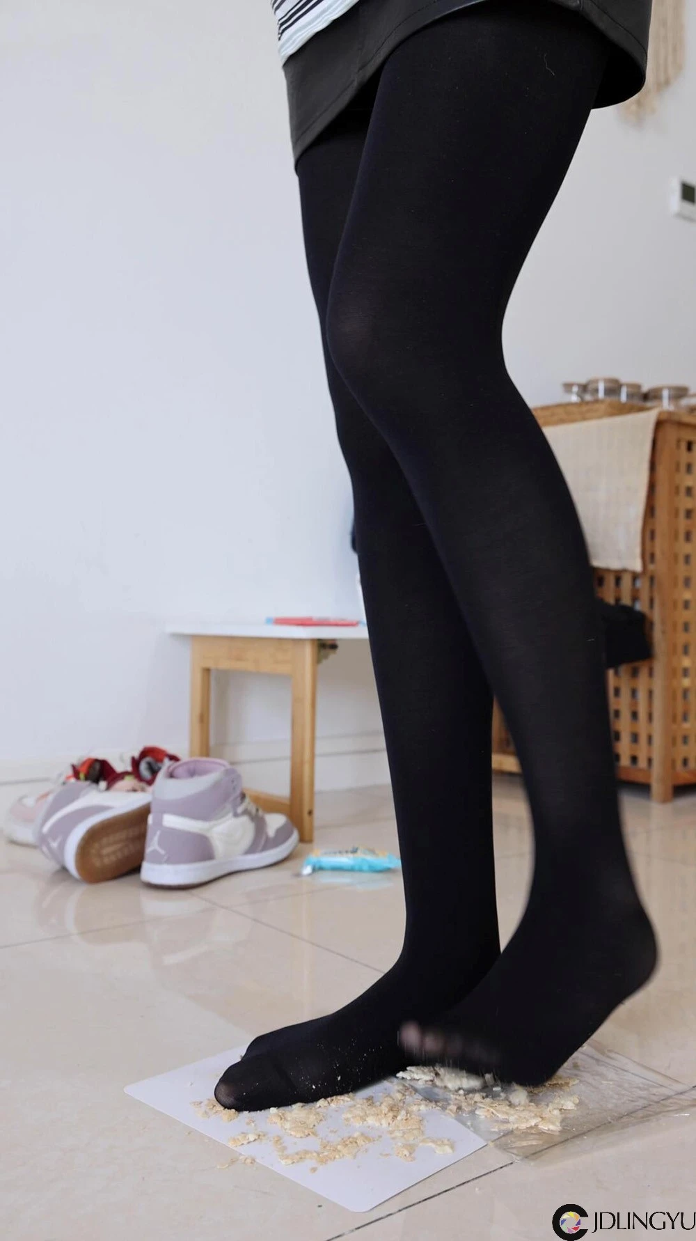 [BoBoSocks袜啵啵] 限定作品001 小甜豆-平底鞋、厚黑丝、厚肉丝、踩东西