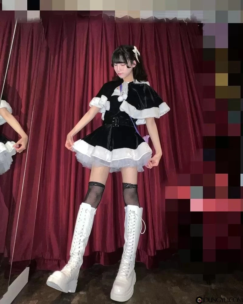 这么可爱一定是男孩子《まゆたむ》伪娘女仆店里总是能让客人大脑产生bug的男孩店员