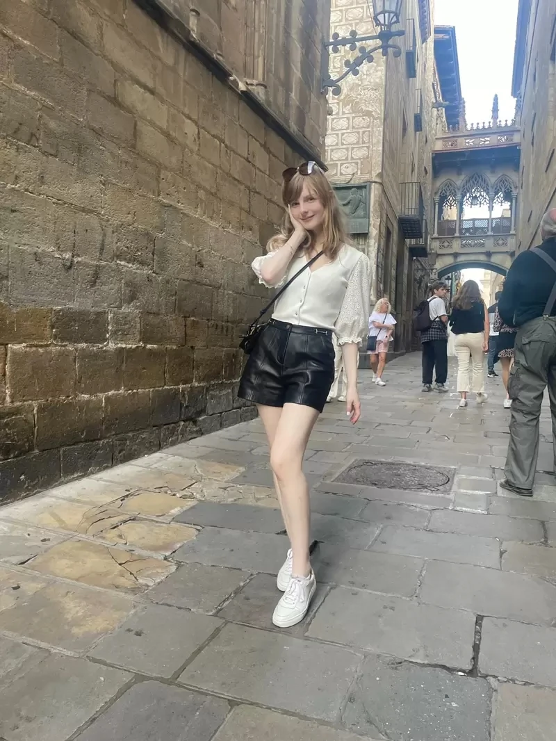 《生化危机4重制版》碍事莉真人脸模「Ella Freya」要出写真啦