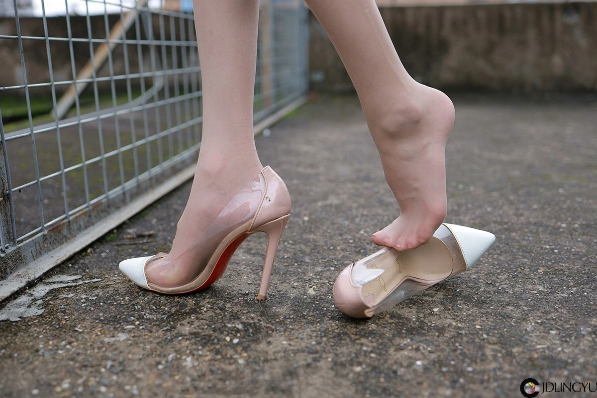 [IESS异思趣向] 模特：团团《从你的世界路过》