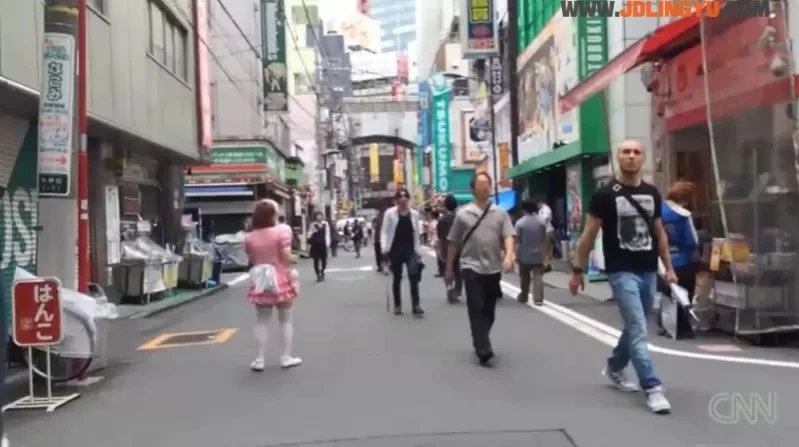 《批评日本漫画的CNN制作人》曾经抨击漫画煽情露骨助长恋童癖 如今因为侵犯儿童入狱了