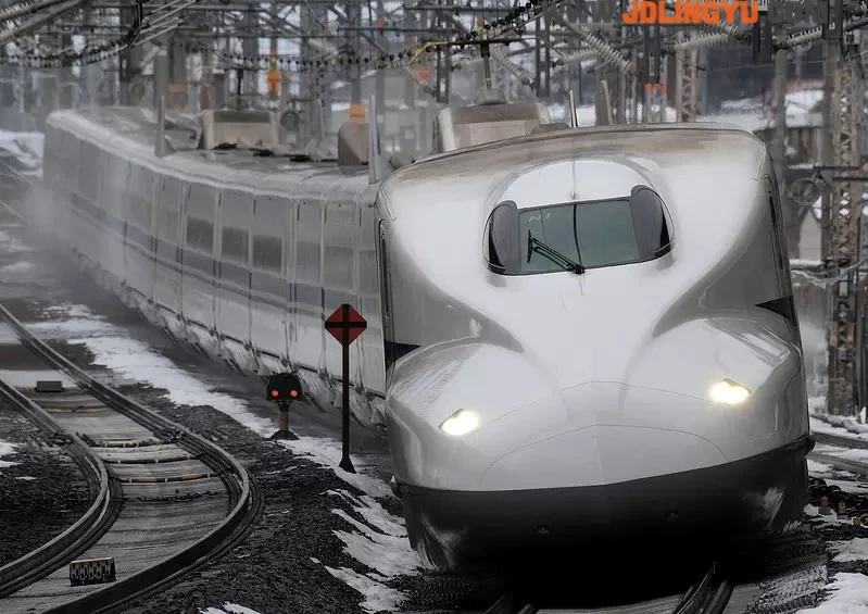 《让铁道迷抓狂的18禁漫画》车辆画错被吐槽要求重画 漫画家表示以后都要加注警语了