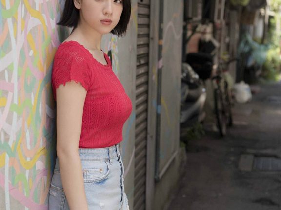 [三吉彩花]空をこえて