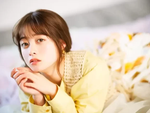 日本女生票选《最想变成的脸 2022年》超越北川景子、桥本环奈、石原聪美的美女就只有那一位了