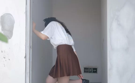 [MSLASS]梦丝女神 – 张小雪 丝袜JK小格调